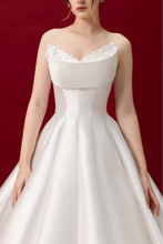Load image into Gallery viewer, M_ PEONY - White
