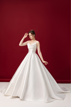 Load image into Gallery viewer, M_ PEONY - White

