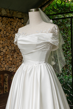 Load image into Gallery viewer, T_JADE - White
