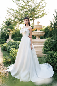 V_CLARA - White
