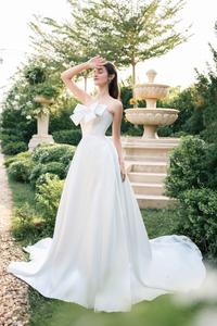 V_CLARA - White