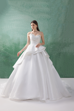 Load image into Gallery viewer, O_LOVE - White
