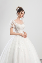 Load image into Gallery viewer, U_SWEET - White

