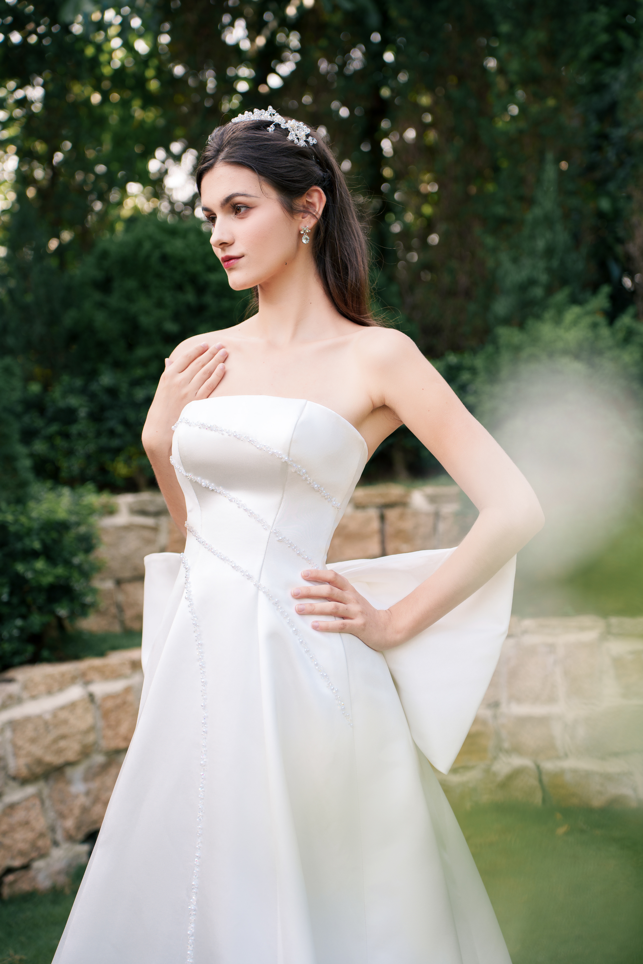V_ERIN - White