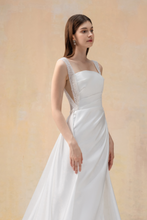 Load image into Gallery viewer, P_CHIC - White
