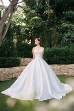 Load image into Gallery viewer, V_PEONY - White
