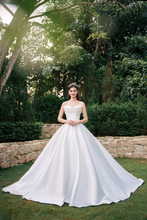Load image into Gallery viewer, V_PEONY - White

