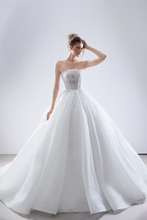 Load image into Gallery viewer, U_TIFFANY - White
