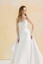 Load image into Gallery viewer, L_LISA - White
