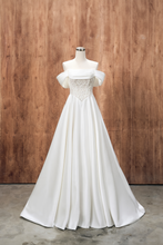 Load image into Gallery viewer, X_ESTHER - White
