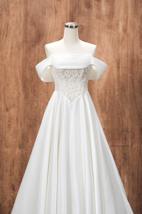 X_ESTHER - White