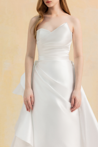 L_LISA - White