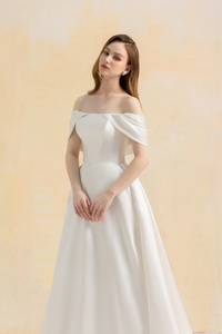 L_KELLY - White