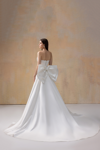 P_JOLY - White