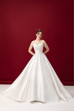 Load image into Gallery viewer, M_ PEONY - White
