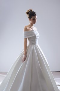 U_DIVA - White
